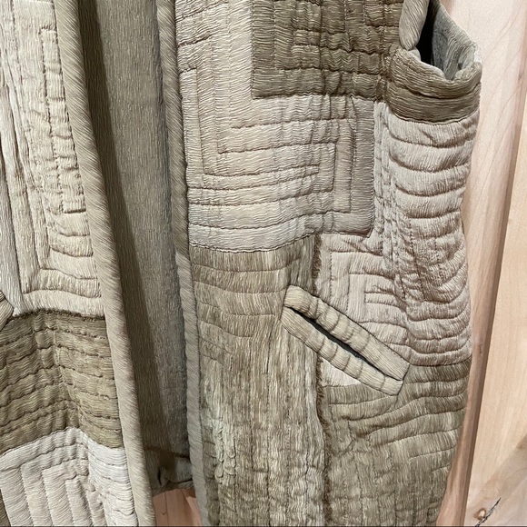 Kiss of the Wolf Quilt Silk Vest Sz M Wearable Art - Picture 5 of 12